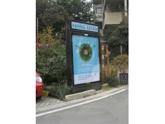 成都小區(qū)廣告燈箱與電梯媒體