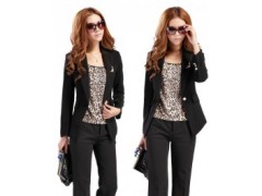 高端西服西裝定制服務(wù)特點