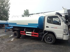 8噸灑水車