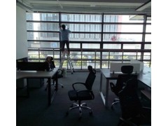 上海保潔公司玻璃清洗就找上海保潔公司