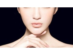 揚(yáng)州美貝爾磨下巴的優(yōu)勢改善短下巴，墊下巴手術(shù)來幫忙