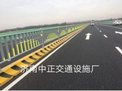 工地護(hù)欄底座隔離墩 圍擋底座隔離墩 城市護(hù)欄水泥墩 現(xiàn)貨供應(yīng)