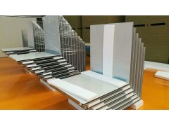 巖棉夾芯板因其特點，備受歡迎