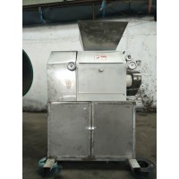 農(nóng)用五谷雜糧破碎機耗能低，化肥尿素破碎機無粉塵