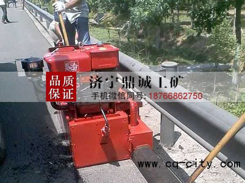 5 攔水帶成型機 (4)