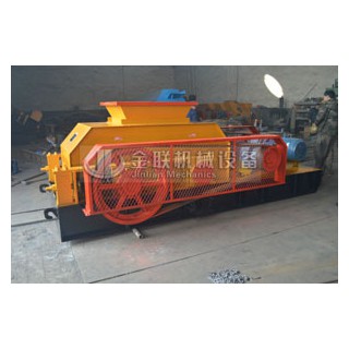 對(duì)輥破碎機(jī)要尋找新的發(fā)展機(jī)遇hns869