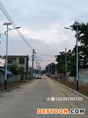 臨汾熱鍍鋅路燈桿加工,農村太陽能路燈廠家