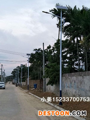 臨汾熱鍍鋅路燈桿加工,農村太陽能路燈廠家