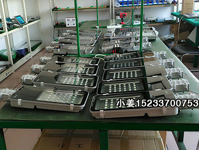 承德農村太陽能路燈價格,水泥桿路燈廠家