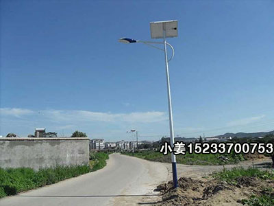 承德農村太陽能路燈價格,水泥桿路燈廠家