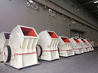 1615重錘式破碎機產量多大？報價是多少？YD18